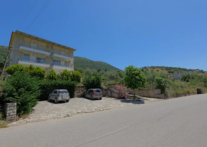 Llamani Apartment *