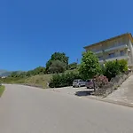 Llamani Apartment