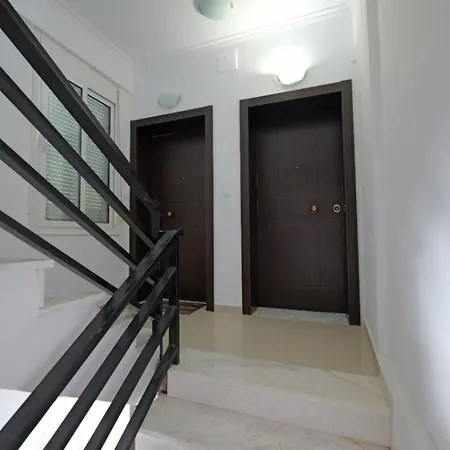 Llamani Apartament *