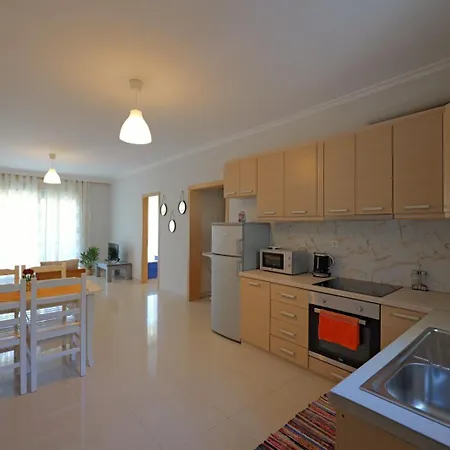 Llamani Apartment