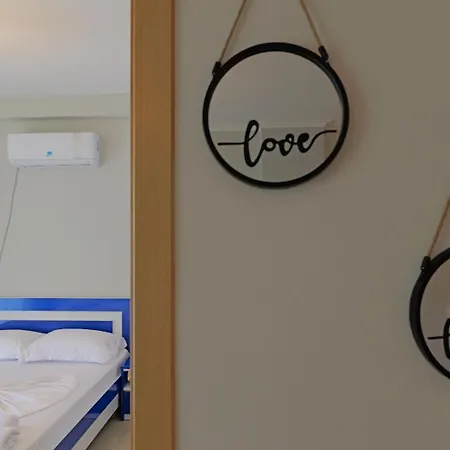 Llamani Apartment Himare